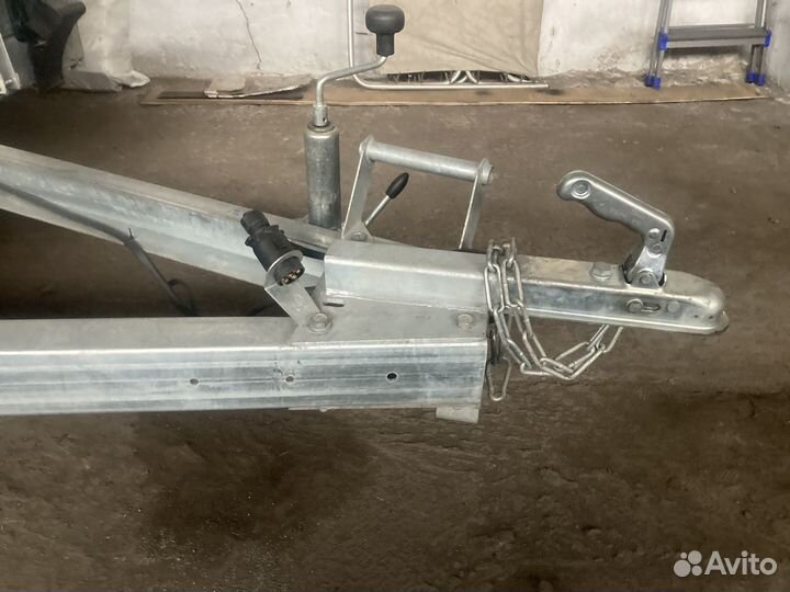 Прицеп легковой