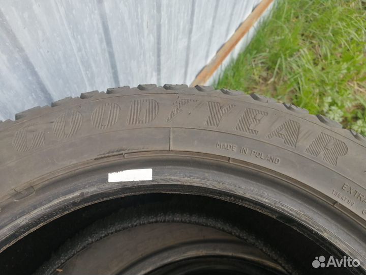 Goodyear Ultragrip Ice Arctic 165/65 R16