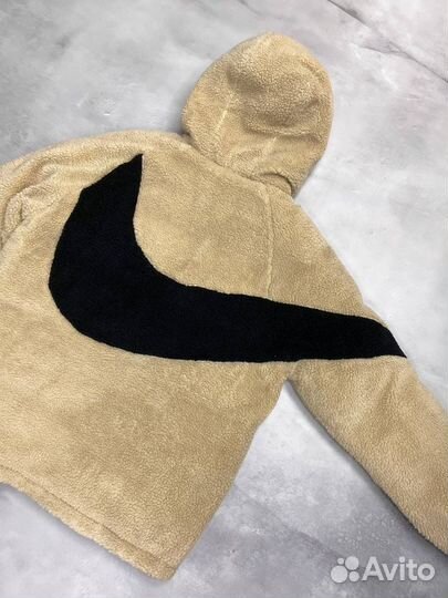 Зимняя куртка шерпа Nike