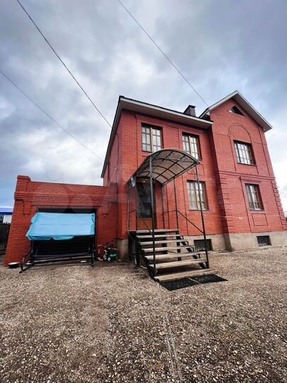 Дом 288 м² на участке 8 сот.