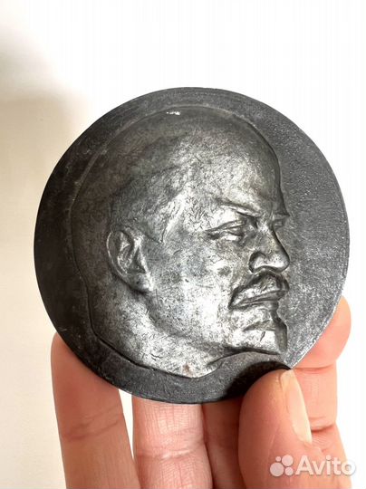 Настольная медаль ленин