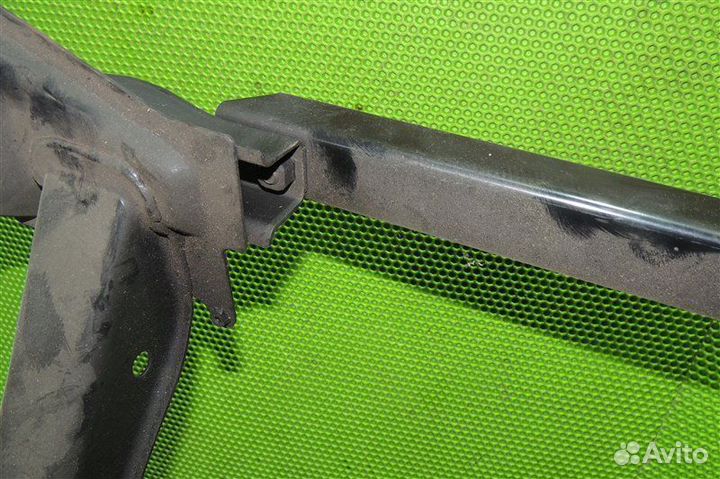 Балка подвески передняя Nissan Elgrand ME51 VQ25DE