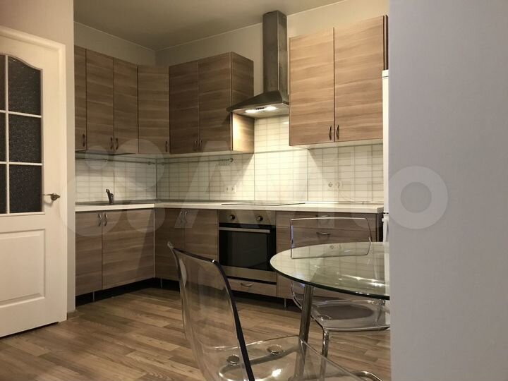 1-к. квартира, 40 м², 8/24 эт.