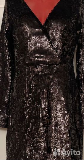 Платье в пайетках NA-KD 42 размер