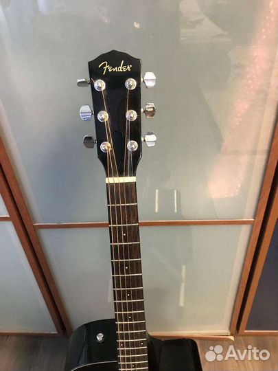 Электроакустическая гитара fender