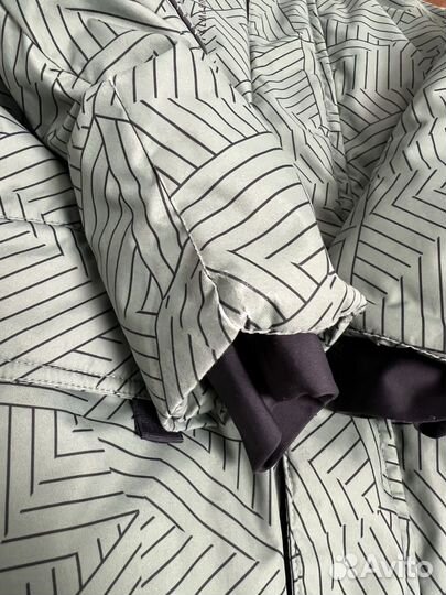 Курта зимняя на мальчика размер 128-134