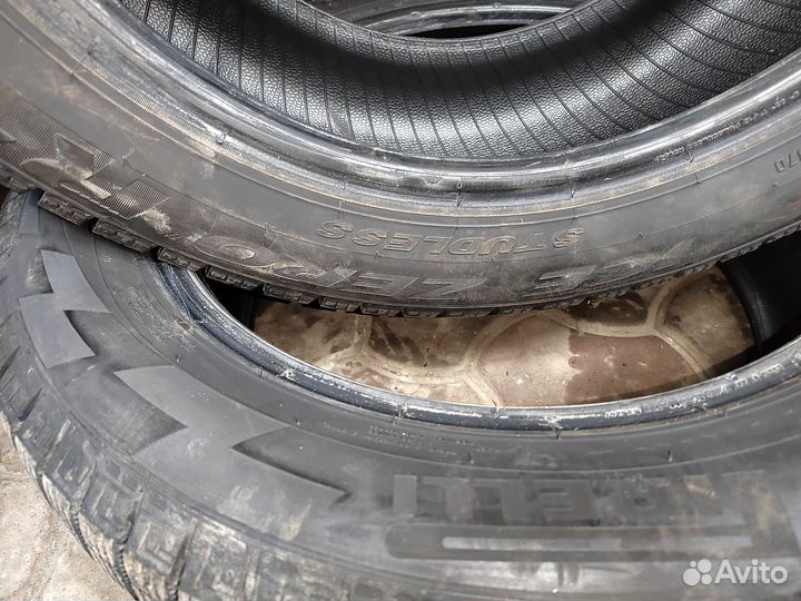 Pirelli Ice Zero FR 215/55 R17