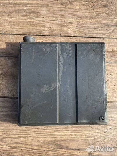 Крышка буд Renault Laguna 2.0