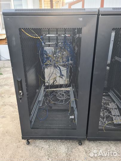 Серверный шкаф 11060100
