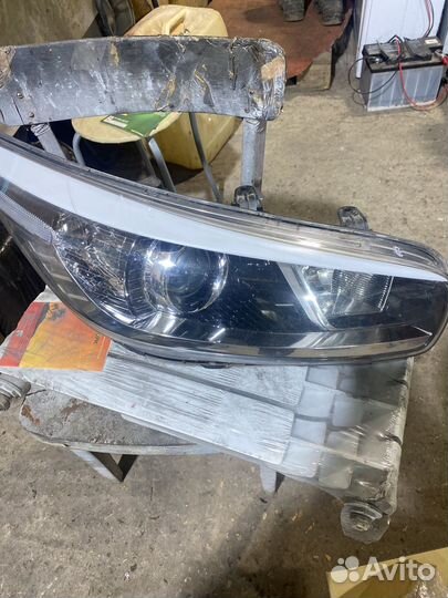 Kia ceed фара правая 2012-2018 92102-A2010