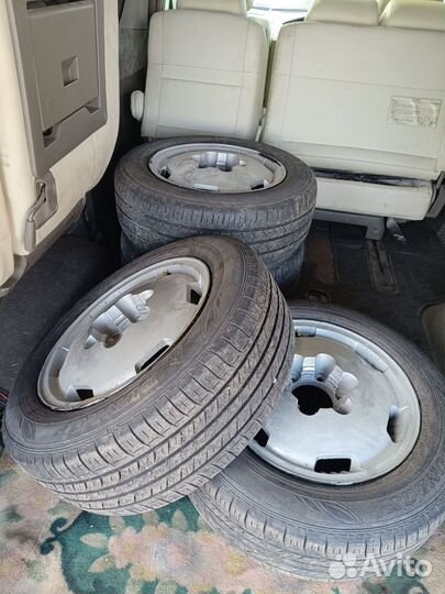 Комплект колес Nissan elgrand r16 6 x 139.7 215 60