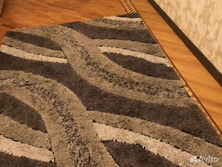 Ковер с длинным ворсом