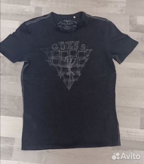 Футболка Guess