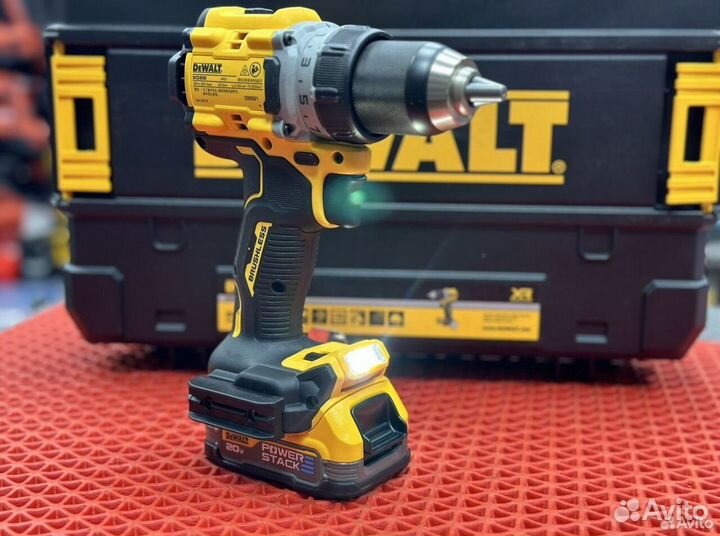 Аккумуляторная дрель шуруповерт dewalt DCD800P