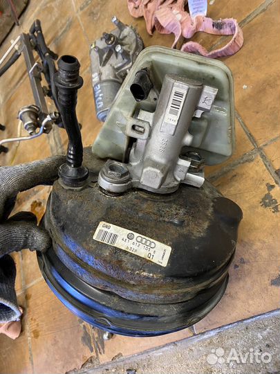 Вакуумник с гтц Ауди А8 d3 e4