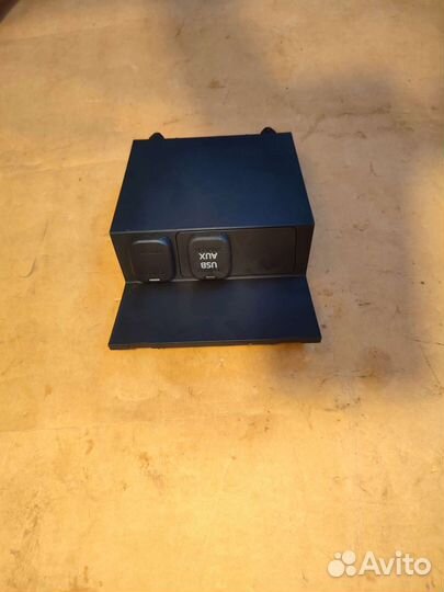 Накладка центральной консоли USB/AUX Mazda cx-5