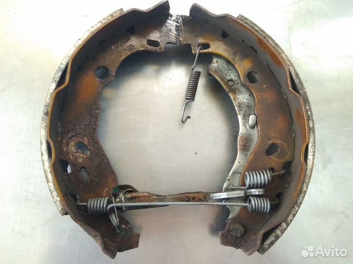 Механизм ручника Renault Sandero 2009 2014