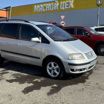 Volkswagen Sharan 1.9 AT, 2000, 290 000 км, с пробегом, цена 420 000 руб.