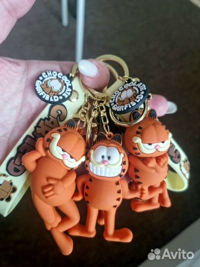 Брелок для ключей с игрушкой