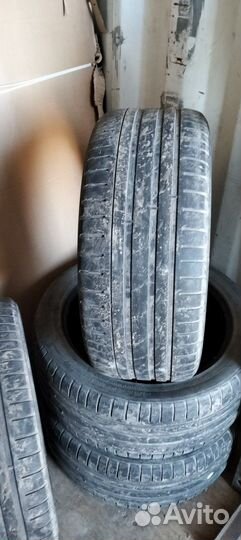 Nokian Tyres Hakka Black SUV 275/45 R20