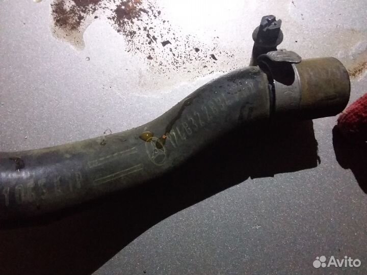 Патрубки отопителя Мерседес W124