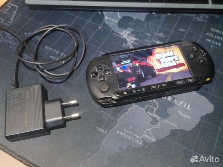 Sony psp e 1008