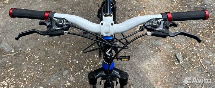 Велосипед скоростной двухподвесной отличное сост