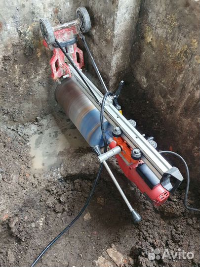 Алмазное бурение (сверление отверстий) Штробление