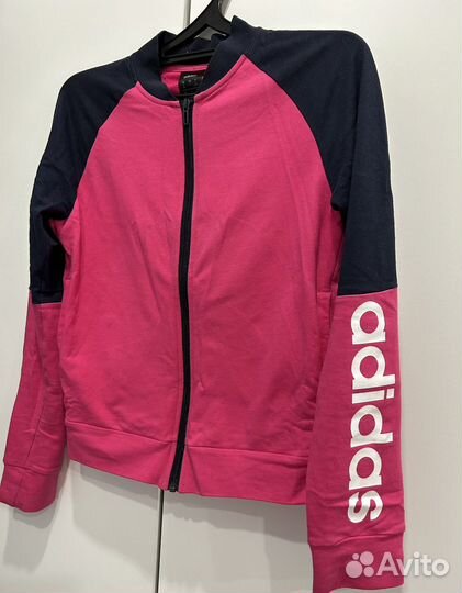 Костюм спортивный