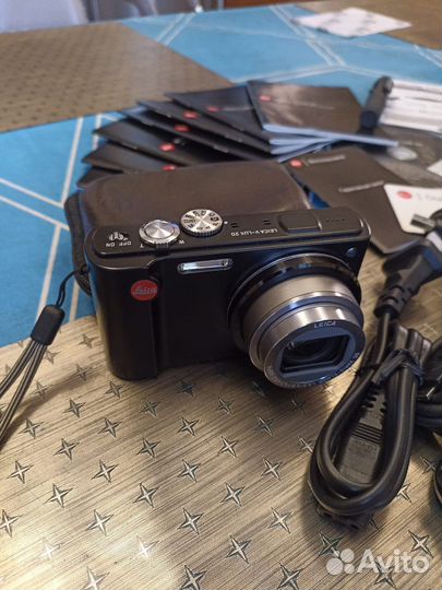 Фотоаппарат leica V-LUX20
