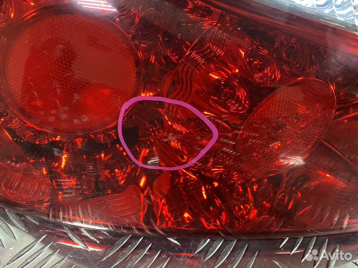 Фонарь задний левый Infiniti M35 M45 Y50 Дефект