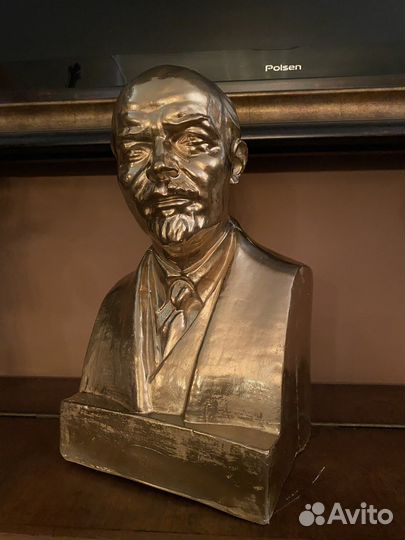 Бюст Ленина