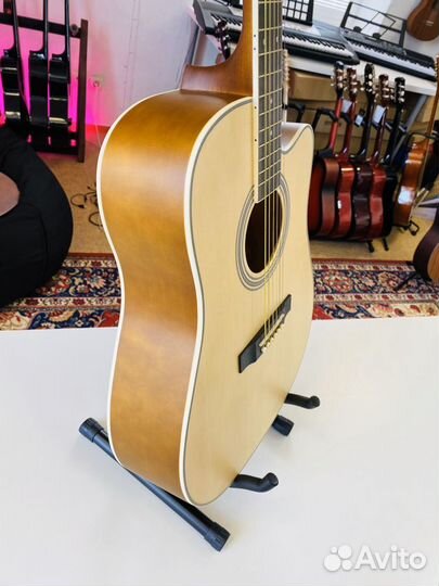 Гитара Новая