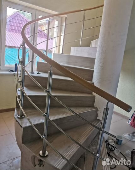 Лестница перила ступени