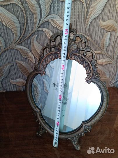 Зеркало на подставке/подножке