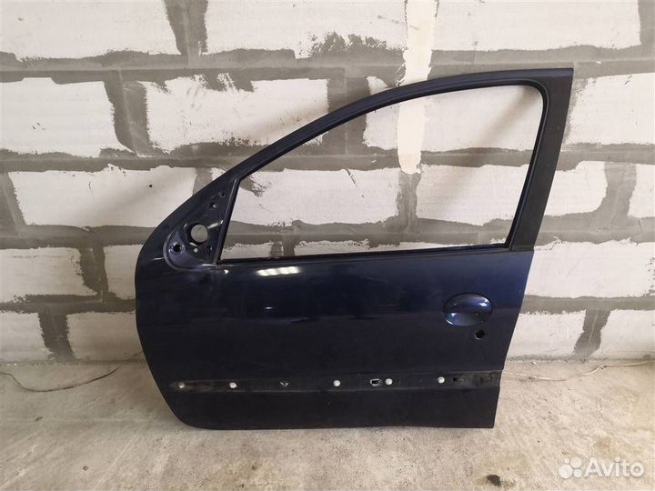 Дверь передняя левая Пежо 206