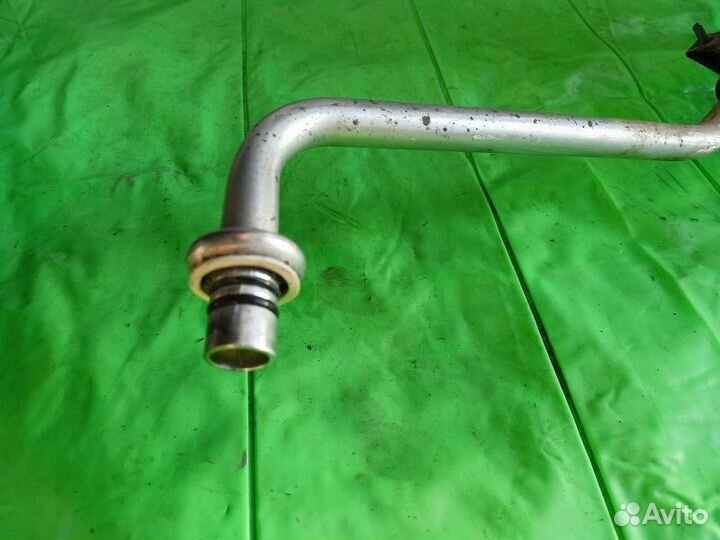 Трубка кондиционера толстая Mazda 3 бк 2003-2009г