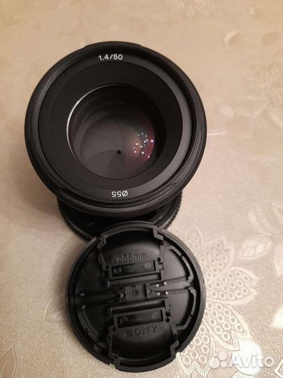 Объектив Sony