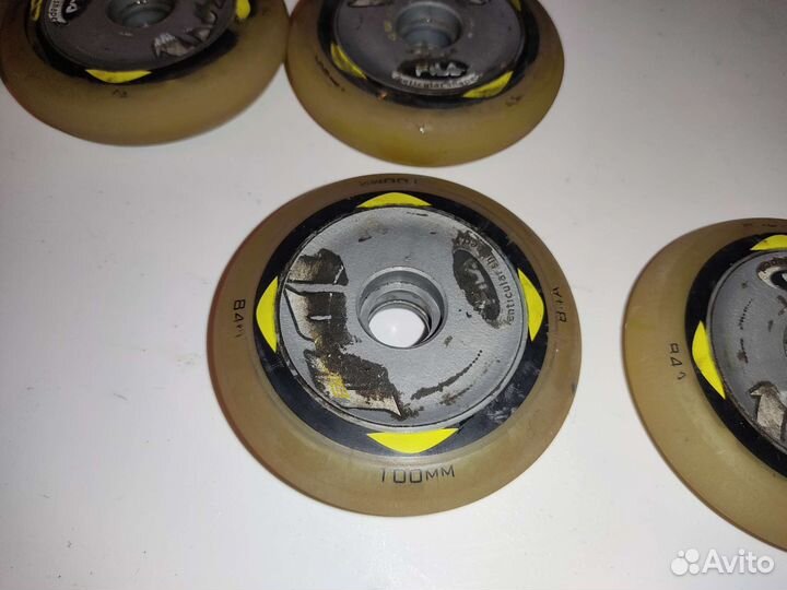 Роликовые коньки Fila 100мм