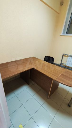 Офис или склад 9,1 м² цоколь с окном