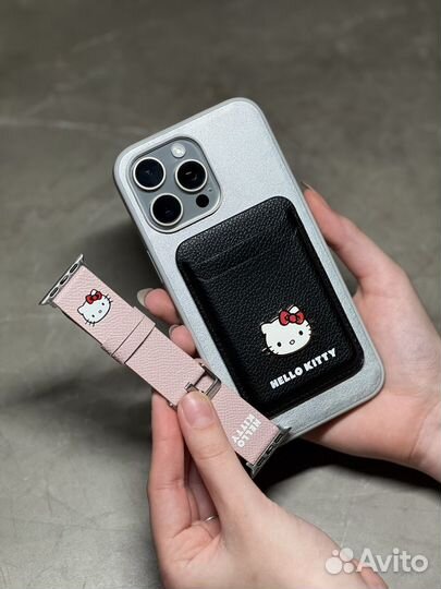 Сумки и чехлы Hello Kitty (для 15 серии iPhone)
