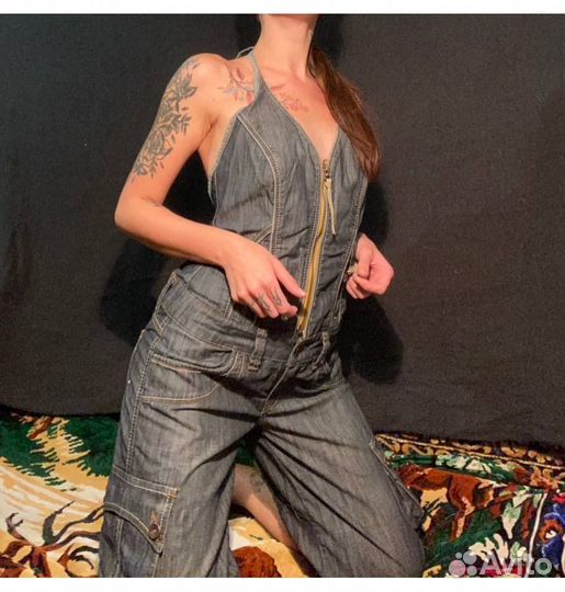 Джинсовый комбинезон женский