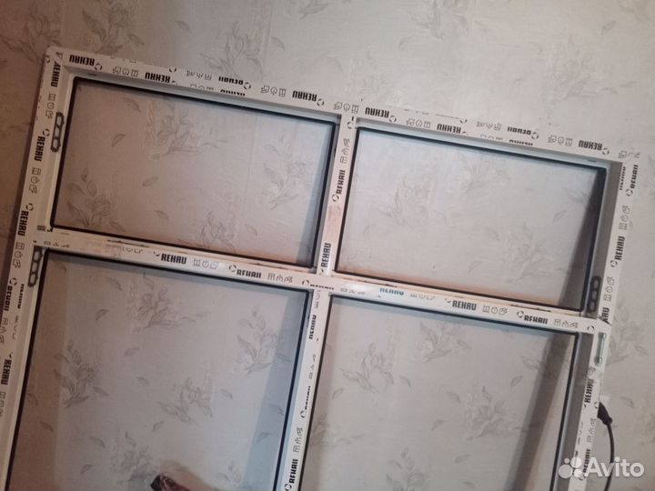 Продам обсалютно новые окна рехау
