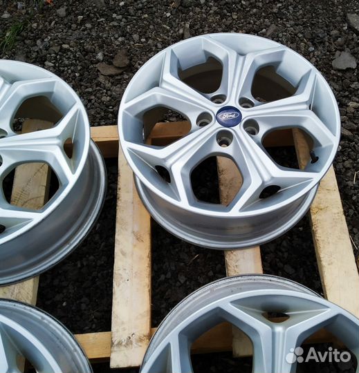 Продам диски ford R17