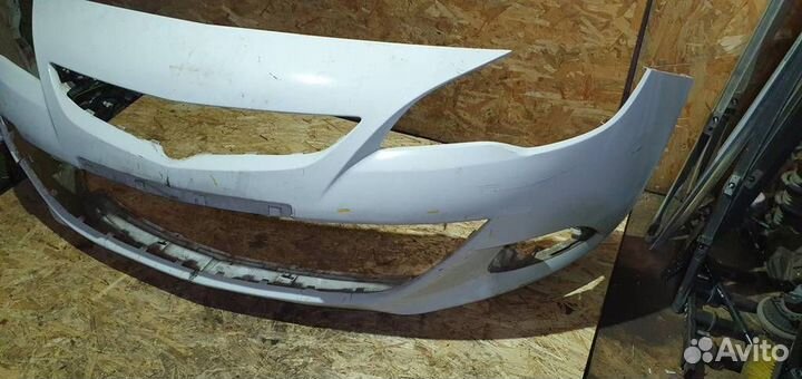 Бампер передний Opel Astra J GTC 2012-2017