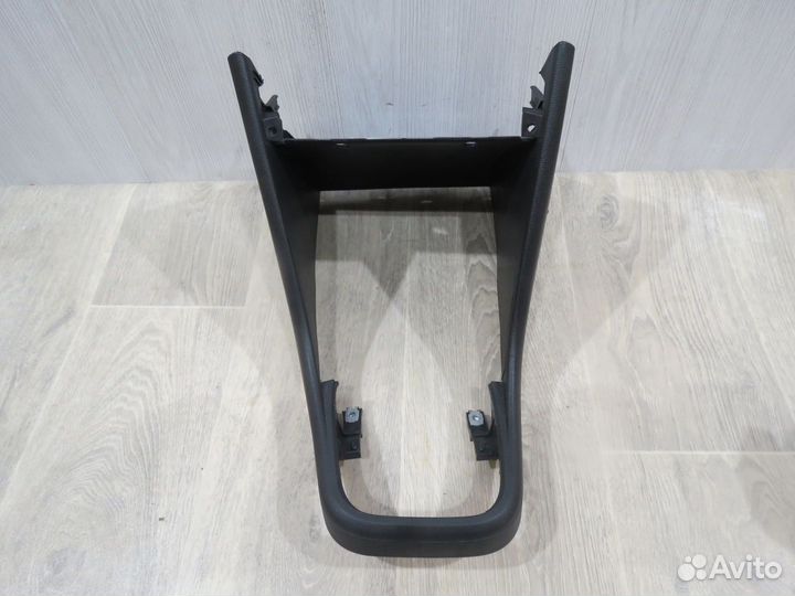 Консоль Volkswagen Polo