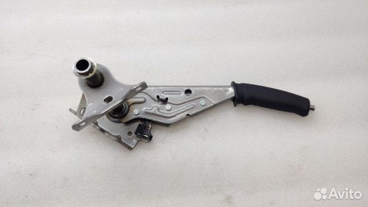 Рычаг стояночного тормоза Toyota Land Cruiser