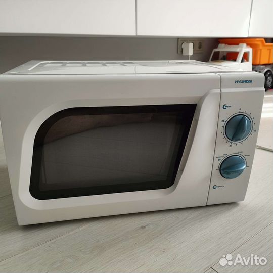 Микроволновая печь hyundai