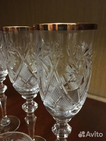 Хрустальные бокалы