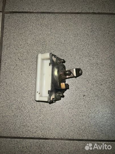 Ручка крышки багажника наружняя Паджеро 4